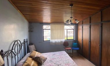 VENTA Casa Dos Departamentos Ó Comercial Mariana de Jesús Cerca Al CC. Jardín