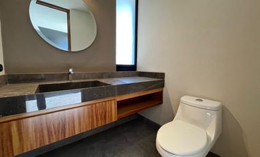 Casa con 3 recámaras y 320 m2 superficie de terreno en renta en La Campiña del Bosque