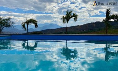 ELEGANTE QUINTA EN VENTA EN YUNGUILLA SECTOR LACAY