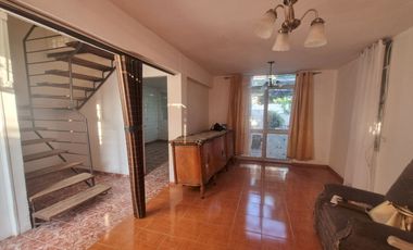 VENDE CASA A PASOS AVDAS RECREO GRECIA RANCAGUA