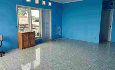 Dijual Rumah 2 lantai di jalan Leo Turangga Buah Batu Bandung