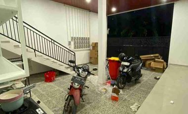 Kost Aktif Full Huni, Perum Babatan Wiyung dekat ke UNESA, Pakuwon Mall