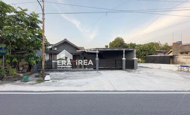 DIJUAL RUMAH  DI SERENGAN SURAKARTA
