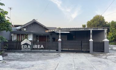 DIJUAL RUMAH  DI SERENGAN SURAKARTA