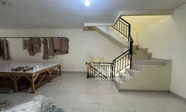 ANA RUMAH NGANTONG LT.100M DI JELAMBAR