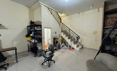 ANA RUMAH NGANTONG LT.100M DI JELAMBAR