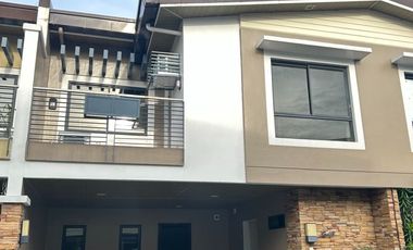 For Rent: 3BR Woodsville Residences Townhouse