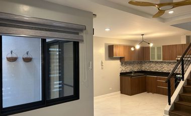 For Rent: 3BR Woodsville Residences Townhouse