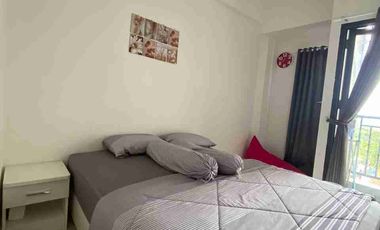 Di Sewakan apartment studio full furnish depan universitas Esa unggul dan rumah sakit Eka hospital Kota Harapan Indah Bekasi