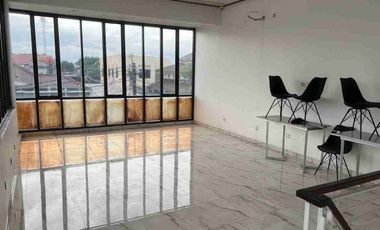 Disewakan atau Dijual Ruko Sangat Strategis dan Murah Dengan Luas Tanah 300m² di Pemda Jatiasih Bekasi Selatan