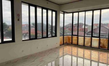 Disewakan atau Dijual Ruko Sangat Strategis dan Murah Dengan Luas Tanah 300m² di Pemda Jatiasih Bekasi Selatan
