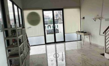 Disewakan atau Dijual Ruko Sangat Strategis dan Murah Dengan Luas Tanah 300m² di Pemda Jatiasih Bekasi Selatan