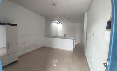 ANA RUMAH UK 4X15M DI JALAN MOBIL JELAMBAR