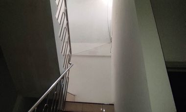 ANA RUMAH UK 4X15M DI JALAN MOBIL JELAMBAR