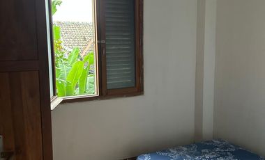 Dijual rumah siap huni 3 lantai lokasi strategis dekat terminal giwangan, embung budaya giwangan Sorosutan, Kota Yogyakarta