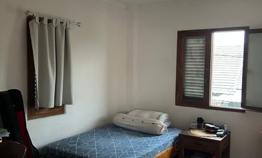 Dijual rumah siap huni 3 lantai lokasi strategis dekat terminal giwangan, embung budaya giwangan Sorosutan, Kota Yogyakarta