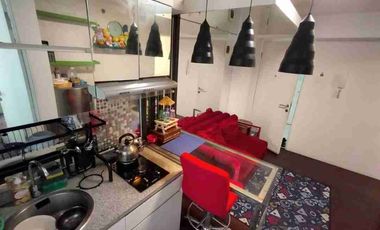 Jual 2BR Hook SHM Furnished apartemen Bassura City tower Flamboyan