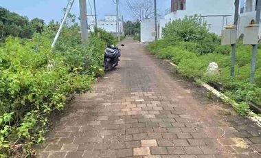 Tanah Luas 183m² Zona Kuning & Hak Milik Lokasi Jl  Tulip Ungasan area Investasi strategis.