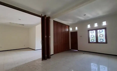 Disewakan Gudang + Kantor Siap Pakai Lokasi Jalan Brigjen Katamso waru Sidoarjo