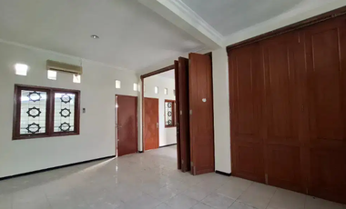 Disewakan Gudang + Kantor Siap Pakai Lokasi Jalan Brigjen Katamso waru Sidoarjo