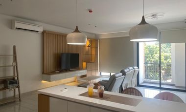 For rent Lloyd Apartment 2 Bedrooms Full Furnished Near Binus University Alam Sutera