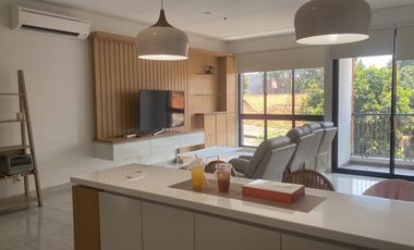 For rent Lloyd Apartment 2 Bedrooms Full Furnished Near Binus University Alam Sutera
