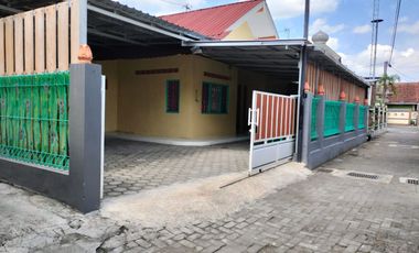 For Sale Cheap Area Jalan Kusumanegara Location Near City Hall