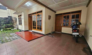 RUMAH PERUMAHAN JL.GEDONGKUNING REJOWINANGUN KOTAGEDE KOTA JOGJA YOGYAKARTA