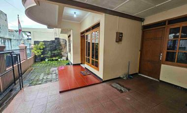 RUMAH PERUMAHAN JL.GEDONGKUNING REJOWINANGUN KOTAGEDE KOTA JOGJA YOGYAKARTA