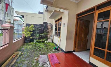 RUMAH PERUMAHAN JL.GEDONGKUNING REJOWINANGUN KOTAGEDE KOTA JOGJA YOGYAKARTA
