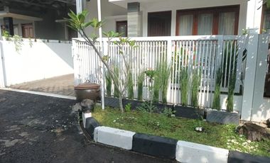 Jual Rumah LOKASI FAVORIT di Antapani Bandung LINGKUNGAN NYAMAN harga MURAH di bawah Pasaran