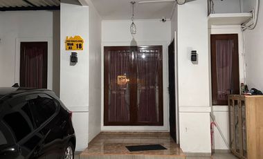 Strategis Jual Rumah 2Lt. Unfurnished Permata Puri Media Akses ke Bandara Soekarno-Hatta, Pintu Tol, Kantor Walikota Jakarta Barat Dkt Mall Puri Indah