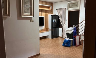 Strategis Jual Rumah 2Lt. Unfurnished Permata Puri Media Akses ke Bandara Soekarno-Hatta, Pintu Tol, Kantor Walikota Jakarta Barat Dkt Mall Puri Indah