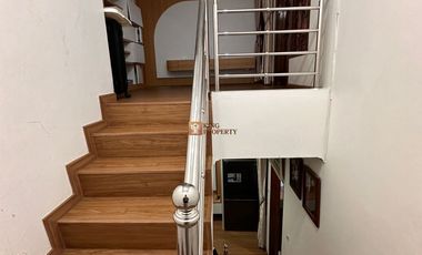 Strategis Jual Rumah 2Lt. Unfurnished Permata Puri Media Akses ke Bandara Soekarno-Hatta, Pintu Tol, Kantor Walikota Jakarta Barat Dkt Mall Puri Indah