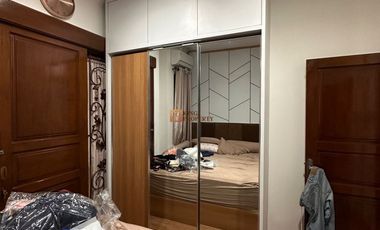 Strategis Jual Rumah 2Lt. Unfurnished Permata Puri Media Akses ke Bandara Soekarno-Hatta, Pintu Tol, Kantor Walikota Jakarta Barat Dkt Mall Puri Indah