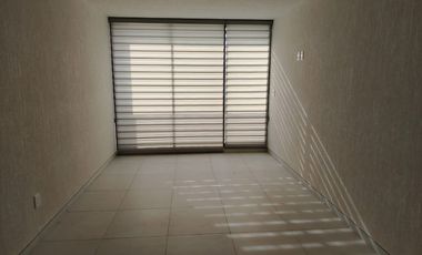 SE RENTA CASA EN QUINTA CANTERA MORELIA