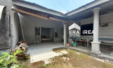 RUMAH DIJUAL DI PLESUNGAN DEKAT KAMPUS 2 ISI SURAKARTA DAN GOR UTP