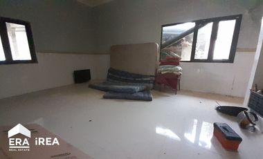 RUMAH DIJUAL DI PLESUNGAN DEKAT KAMPUS 2 ISI SURAKARTA DAN GOR UTP