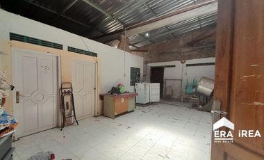 RUMAH DIJUAL DI PLESUNGAN DEKAT KAMPUS 2 ISI SURAKARTA DAN GOR UTP