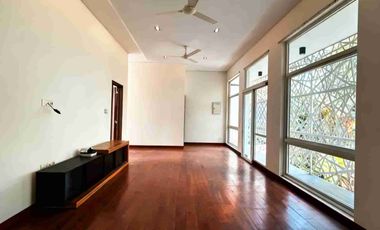 Rumah Ekslusif Nyaman dan diTengah Kota