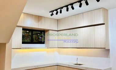FOR SALE – NEWLY BUILT HOUSE & LOT