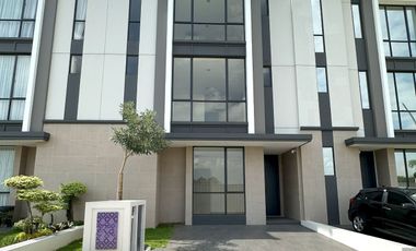 Rumah 3lt 8x14 112m 4KT Cluster Sentarum Asya JGC Jakarta Garden City