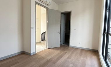 Rumah 3lt 8x14 112m 4KT Cluster Sentarum Asya JGC Jakarta Garden City