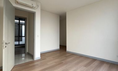 Rumah 3lt 8x14 112m 4KT Cluster Sentarum Asya JGC Jakarta Garden City