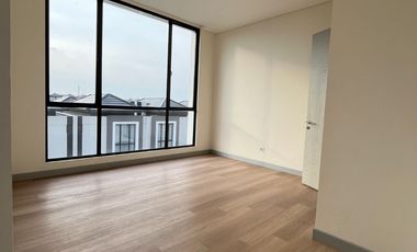 Rumah 3lt 8x14 112m 4KT Cluster Sentarum Asya JGC Jakarta Garden City