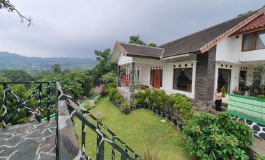 Jual VILLA LUAS dengan KOLAM RENANG Private Pool harga SUPER MURAH di Bandung