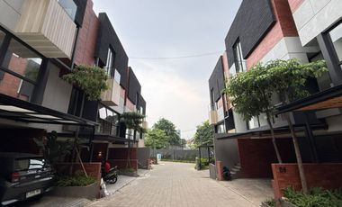 Rumah Townhouse Hunian Exclusive Antasari   di Jakarta Selatan Dekat Tol