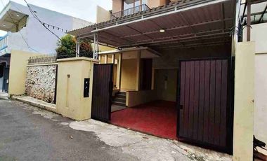 JUAL RUMAH DIKEMANG, CIPETE, CILANDAK JAKARTATA SELATAN, SWIMMING POOL