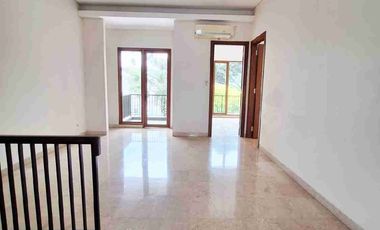 JUAL RUMAH DIKEMANG, CIPETE, CILANDAK JAKARTATA SELATAN, SWIMMING POOL