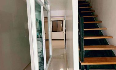 Townhouse for sale in Dumas st.Lapaz,Makati city